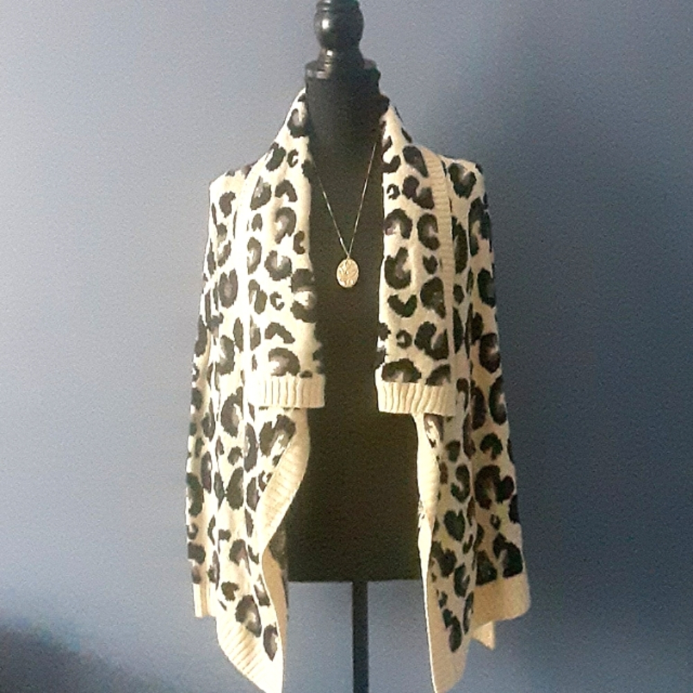 Charlotte Russe Leopard Print Cardigan
